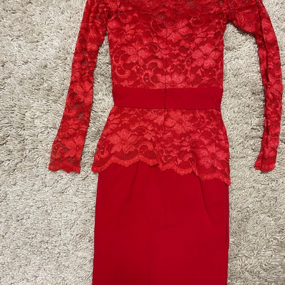 Tempest midi dress in red lace - Picture 2 of 4
